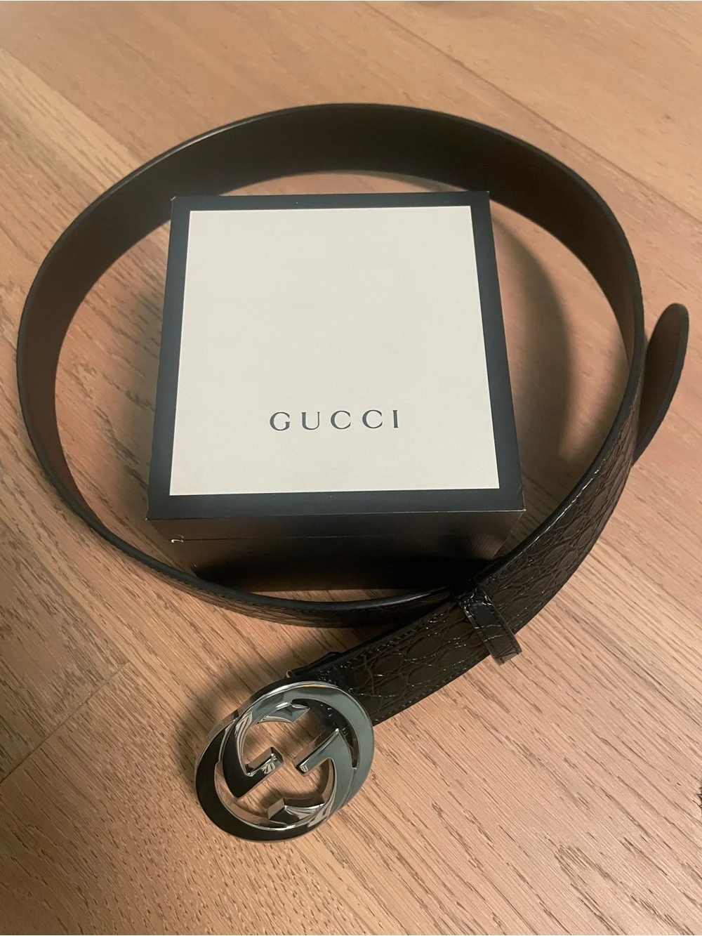 Gucci black crocodile belt silver and black authentic